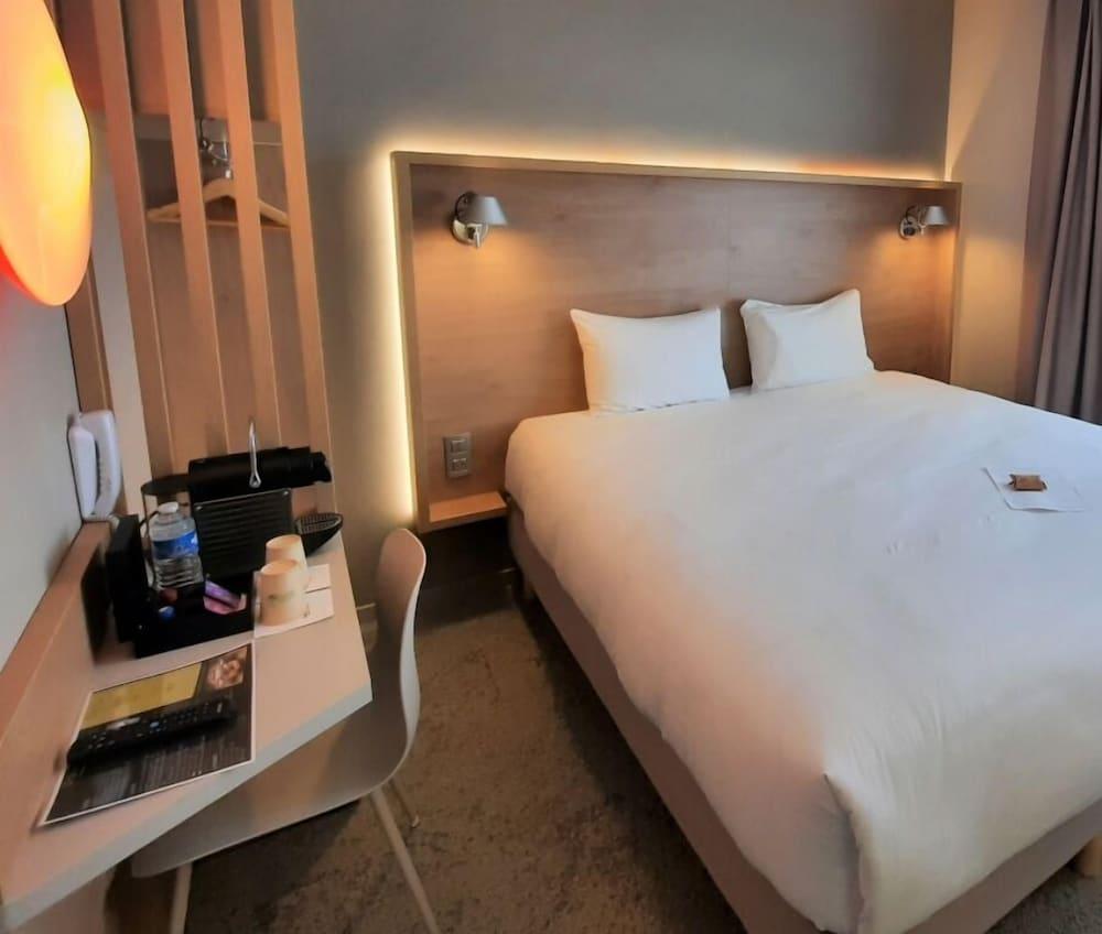 Campanile Centre Gare Hotel 3*
