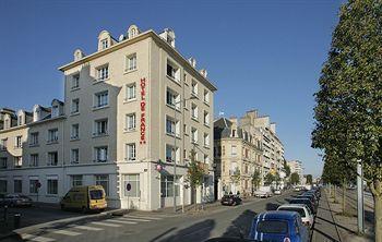 Campanile Centre Gare Hotel 3*