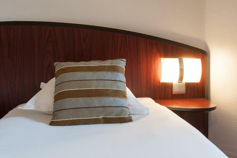 Campanile Centre Gare Hotel 3*
